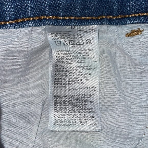Old navy women’s shorts 10 - Picture 4 of 4